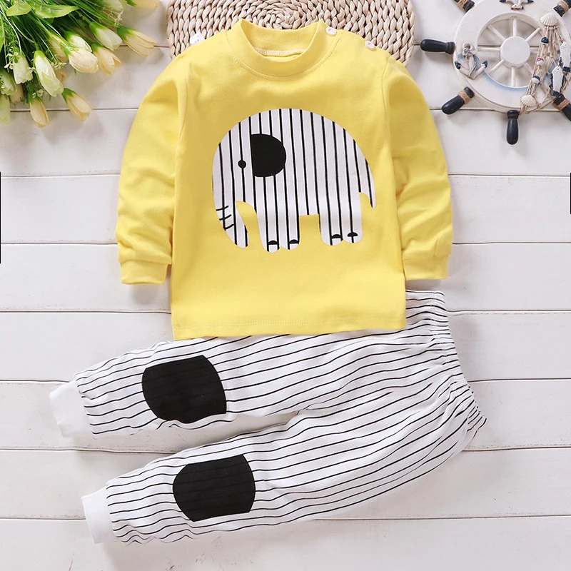 SleepBuddy – Mjukt och bekvämt – pyjamas för barn med långa ärmar Gul elefant / 120 (3–4 år) | Pedagogiska Träleksaker