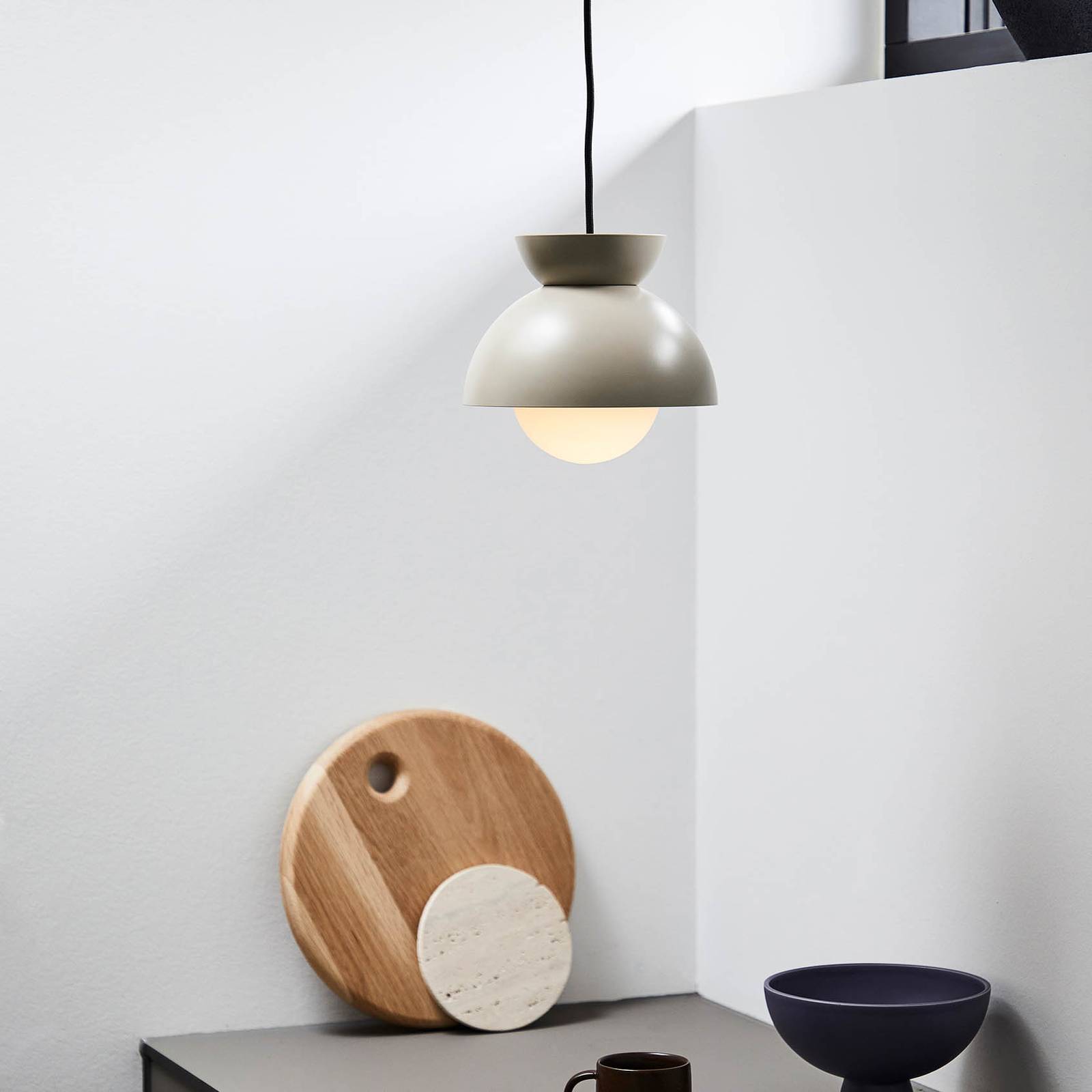 FRANDSEN Design pendellampa Butterfly, dimbar, Creme / bärnsten, Vardagsrum / matsal, Metall, Design, Pendellampa