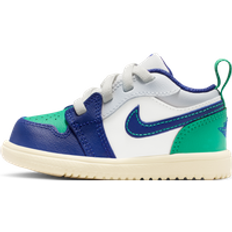 Jordan 1 Low Alt - 17