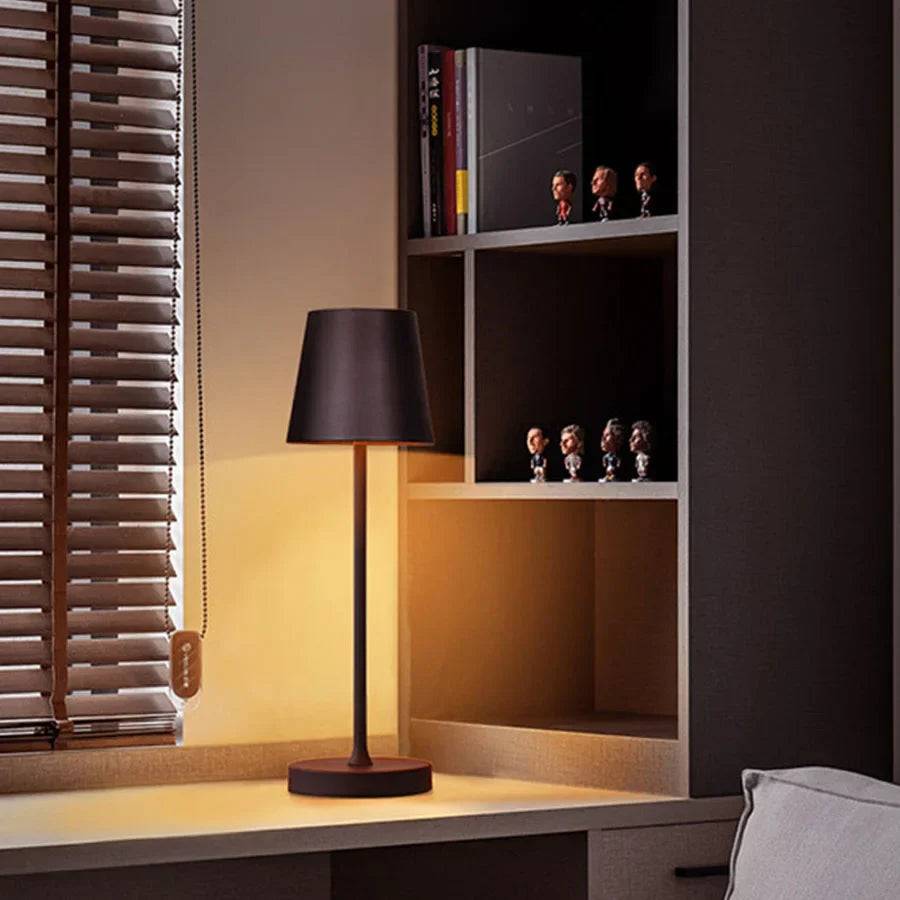 PortaLumen - Trådlampa för stilfull belysning - Svart