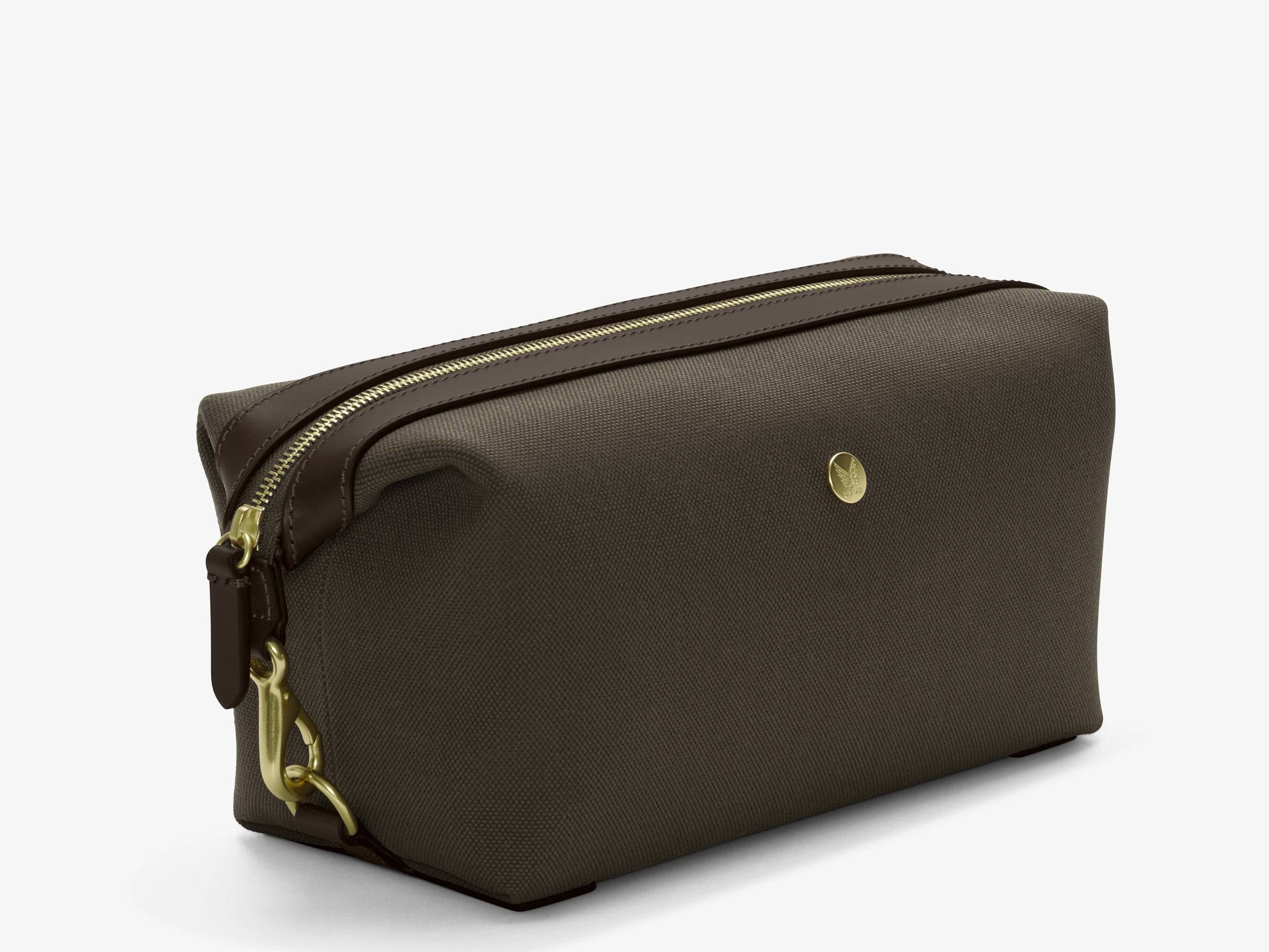 M/S Washbag – Army/Dark Brown - 80% cotton & nylon canvas / 20% full-grain bridle leather / Army Canvas / 4202.92