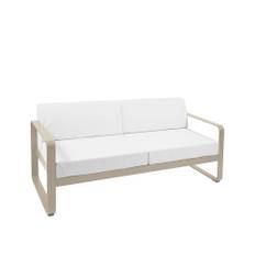 Fermob - Bellevie 2 Seater Sofa Off-White Cushions, Nutmeg - Soffor utomhus - Pagnon & Pelhaître
