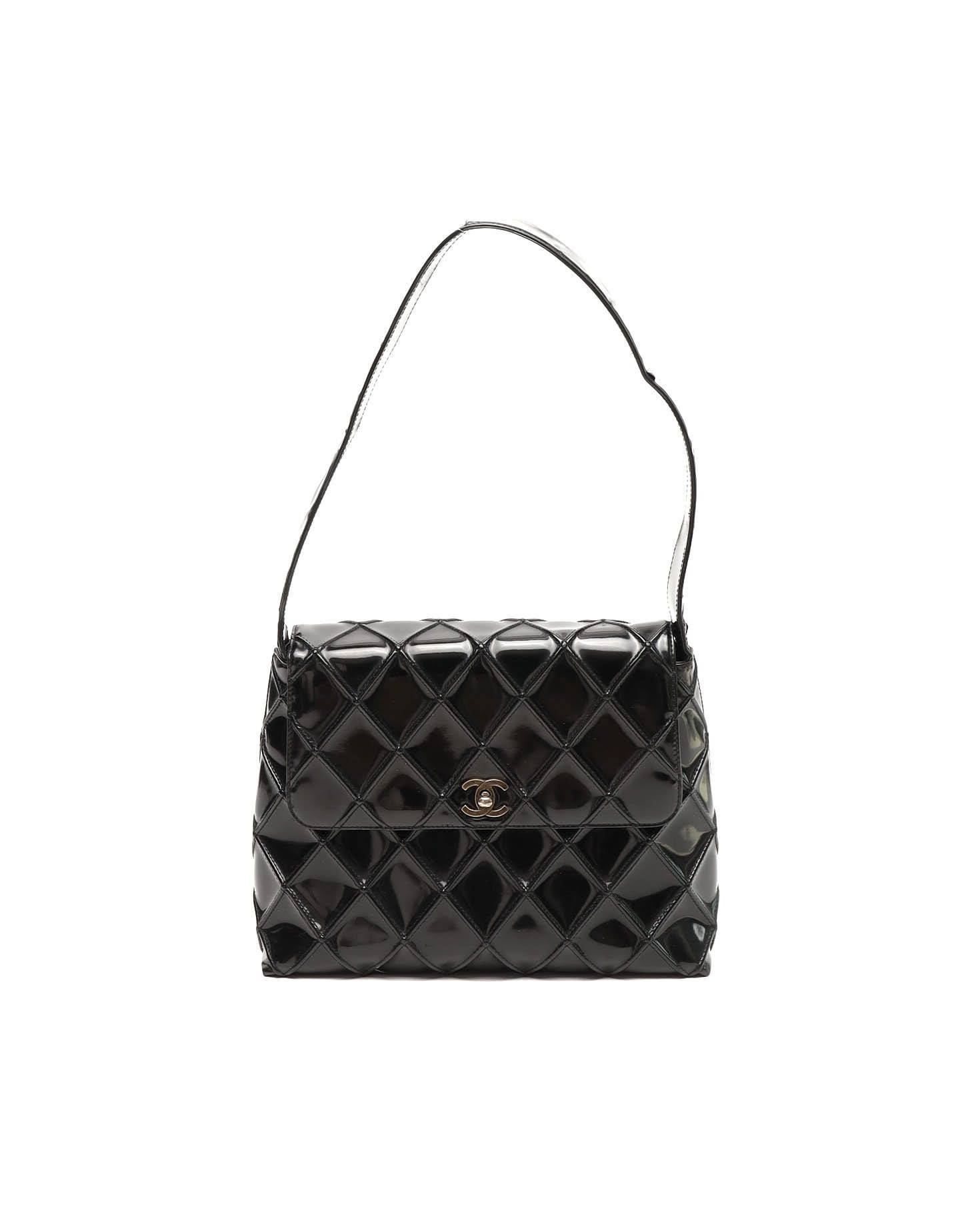 Chanel Patent CC Quilted Shoulder Bag - Black (One Size)