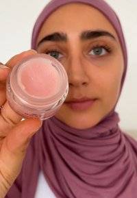 VERY ROSE LIP BALM - Läppbalsam