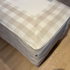 Outlet – Hästens Sengekappe Med Lige Hjørner – 140x200x34 cm.