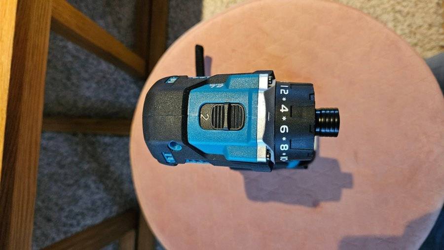 Bosch Professional GSR 18 V-EC skruvdragare + 18V 4.0Ah Li-io batteri + laddare