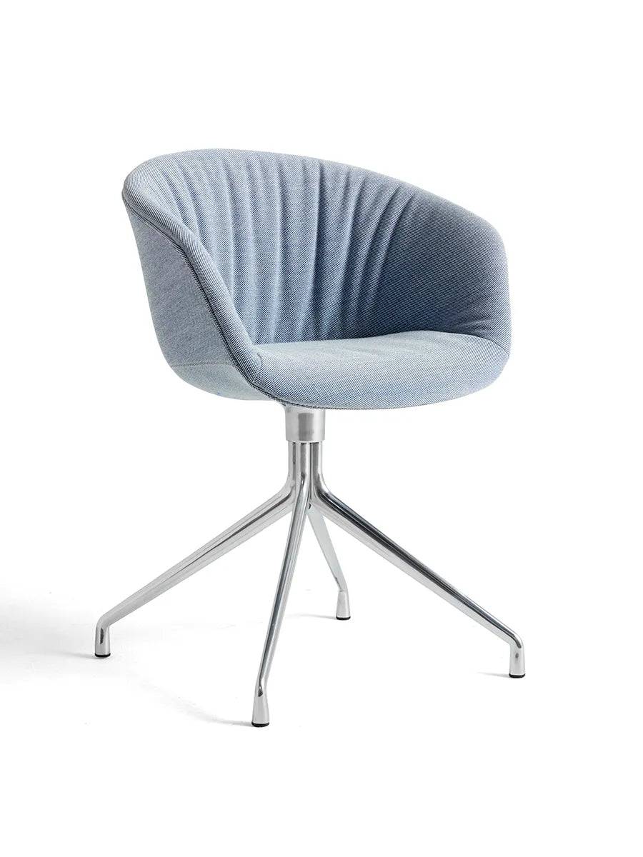 About a Chair AAC21 Soft fra Hay Prisgruppe 2 / Poleret aluminium - Jacobsen Plus