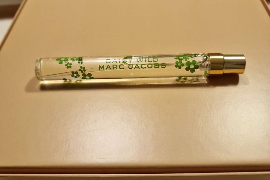 Daisy Wild Marc Jacobs Parfym Rollerball