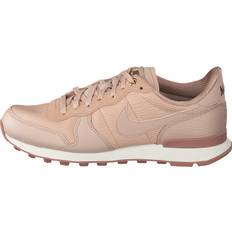 Nike Internationalist Premium Particle Beige/particle Beige, Female, Skor, Sneakers, Sneakers, Rosa/Beige, EU 36 (EU 36)