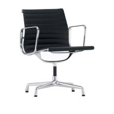 Vitra - EA 108, Polerat, Läder: Kat. L40 - Leather Premium - 66 - Skrivebordsstole - Charles & Ray Eames - Sort
