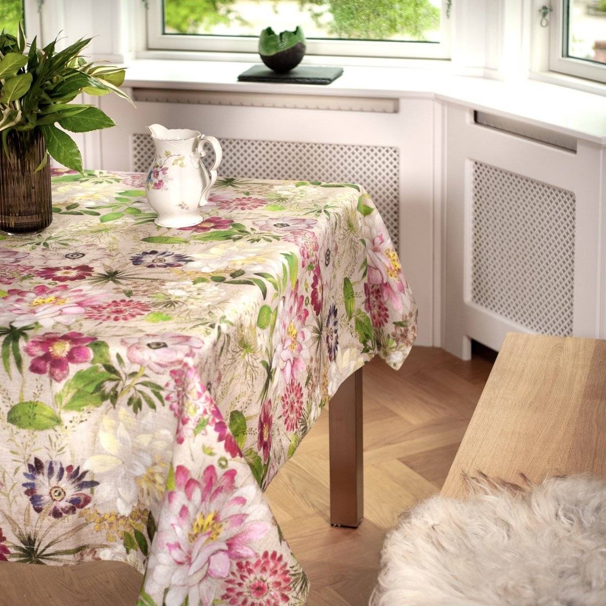 Linen tablecloth with dahlias, peonies and roses – La vie en rose – several variants - 170x310 cm