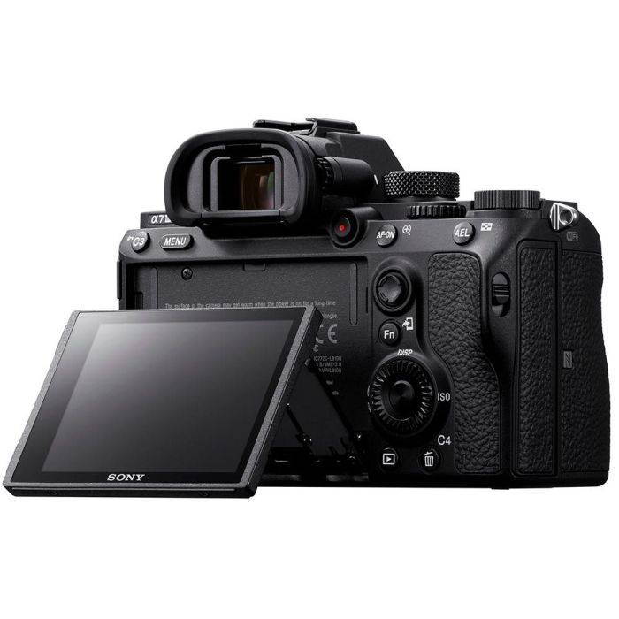 Sony A7 Mark III + FE 28-70/3.5-5.6 OSS II -systemkamera