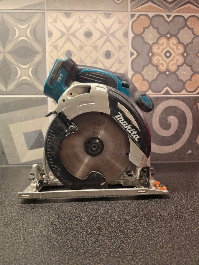 Makita DHS630 Cirkelsåg