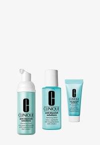 CLEAR SKIN ROUTINE MINI KIT - Hudvård set
