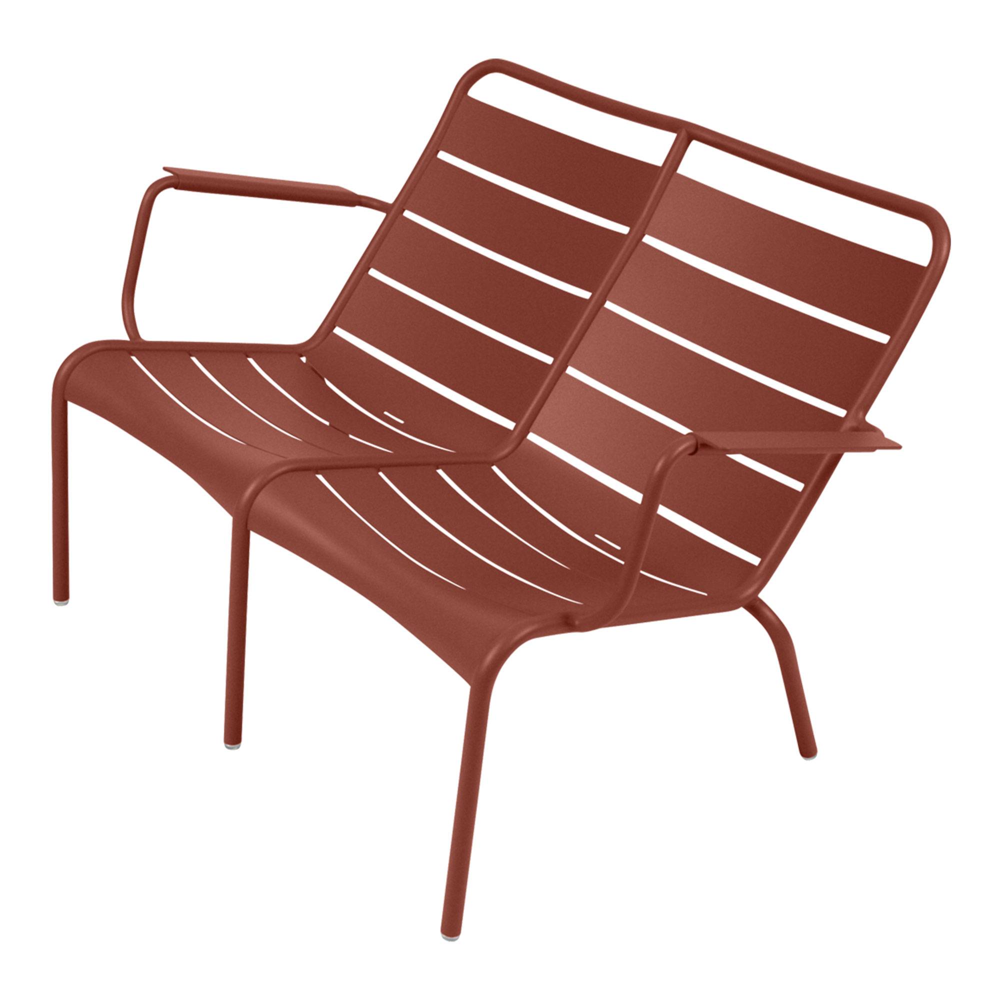Fermob - Luxembourg Duo Low Armchair Red Ochre 20 - Udendørs lænestole - Frédéric Sofia - Metal