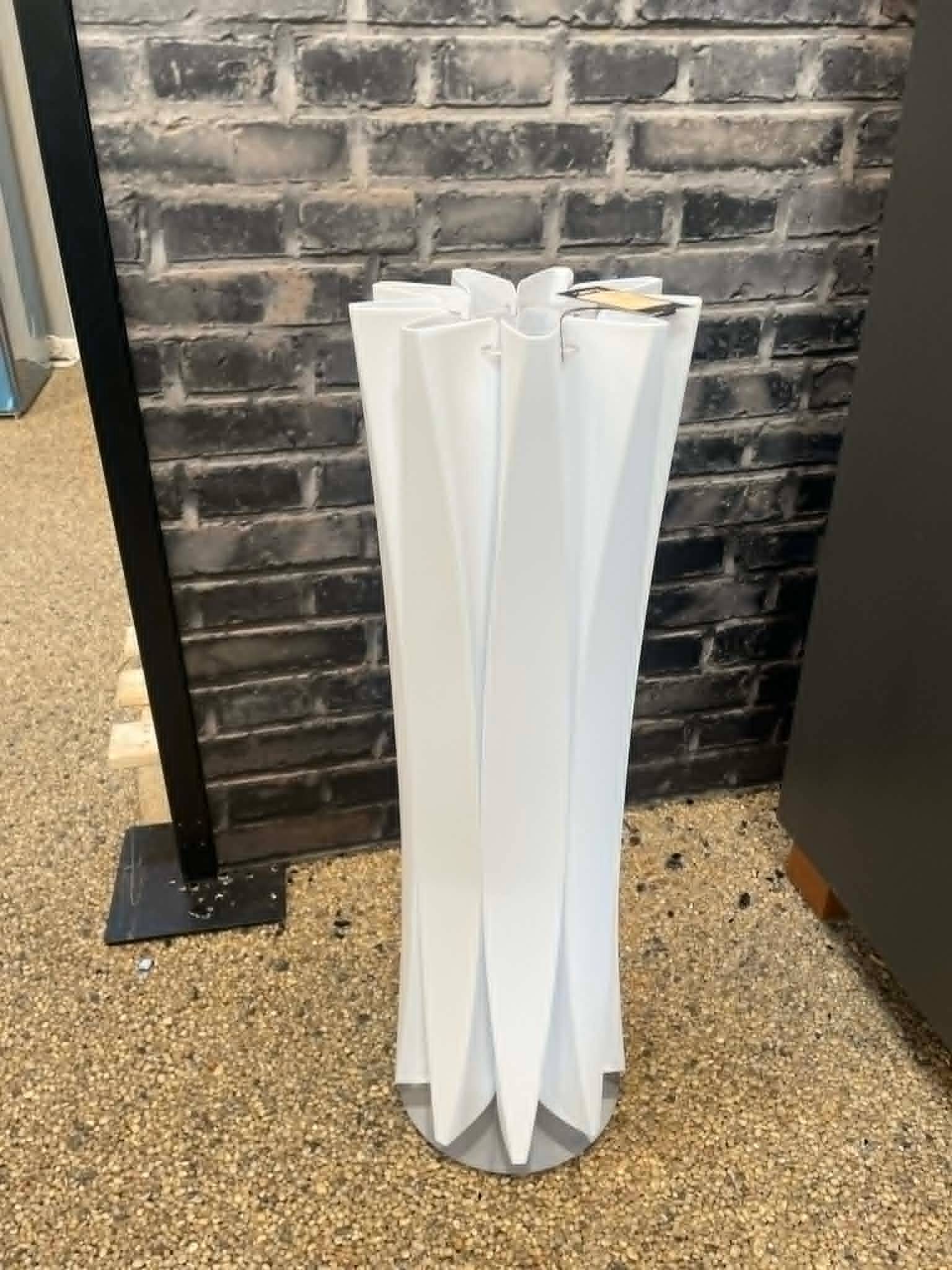 SLAMP Bach Bordlampe M Hvid Outlet