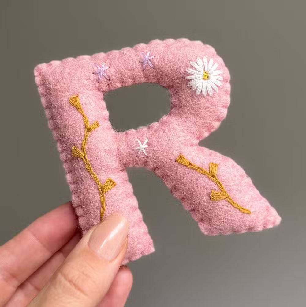 Gamcha Bogstav Light Pink Daisy-I