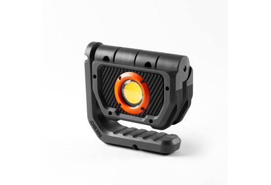 NEBO Omni 3K Håndlampe genopladelig 3000 lumen - USB-C