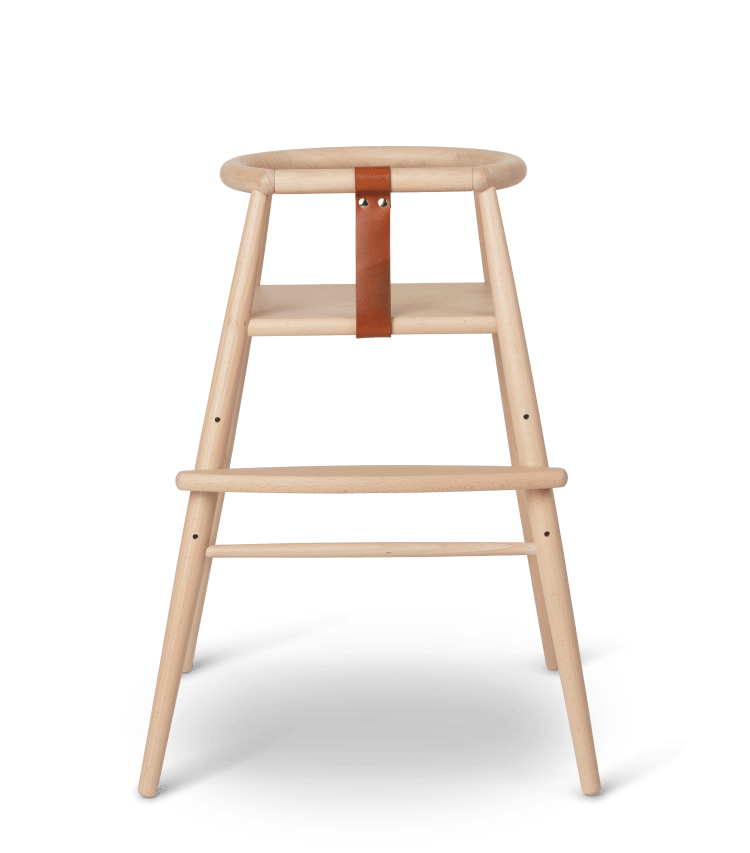 ND54 | Højstol FSC®-certificeret bøg, mat lak, kernelæder, cognac