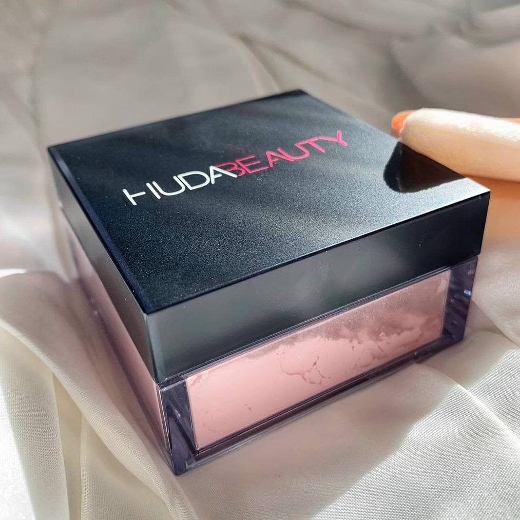 Huda Easy Bake Loose Setting Powder Long Lasting Oil Control Matte Waterproof 5 Colors Loose Powder Facial Makeup Cosmetics 20g