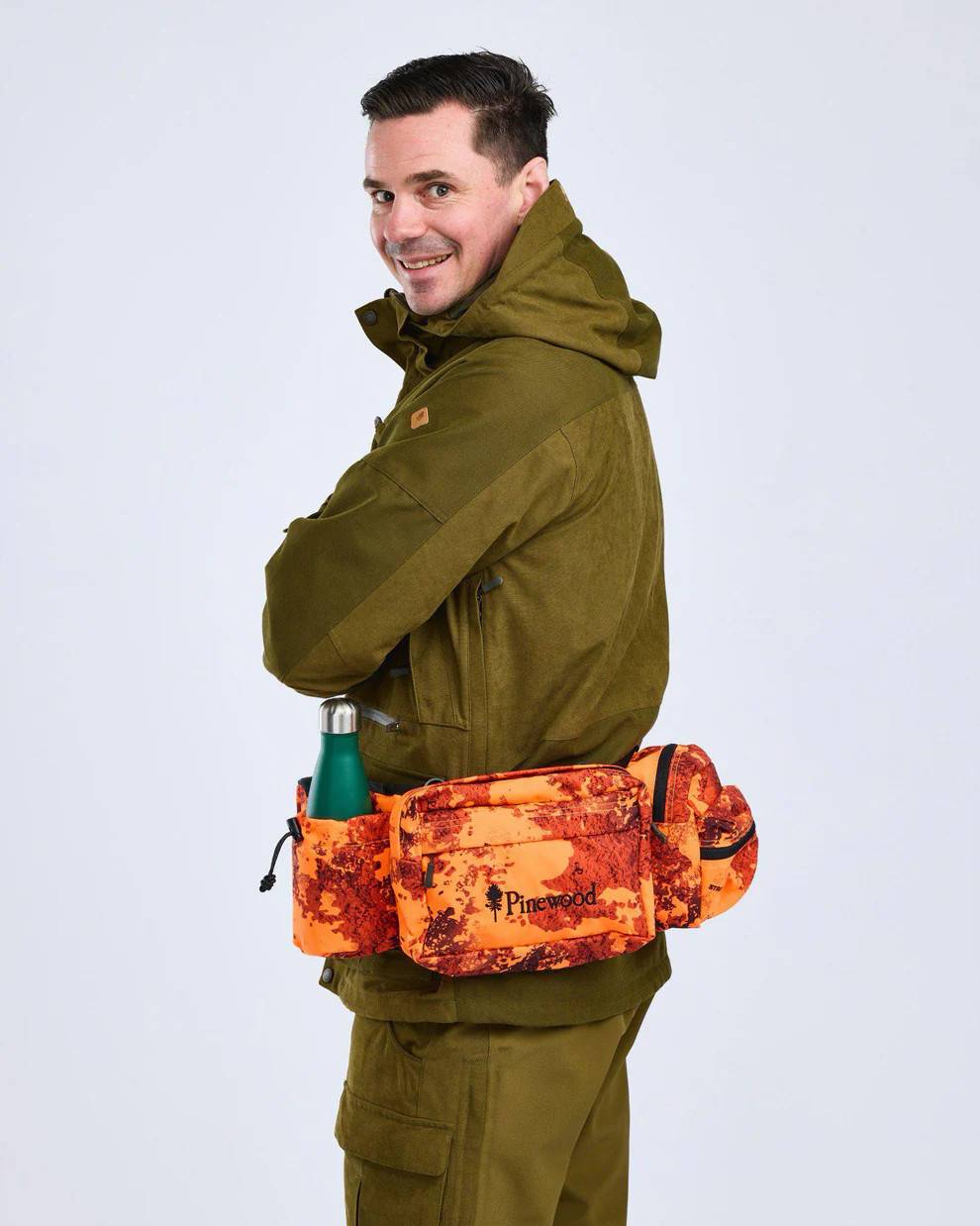 Pinewood Ranger Camou Midjeväska - Strata Blaze