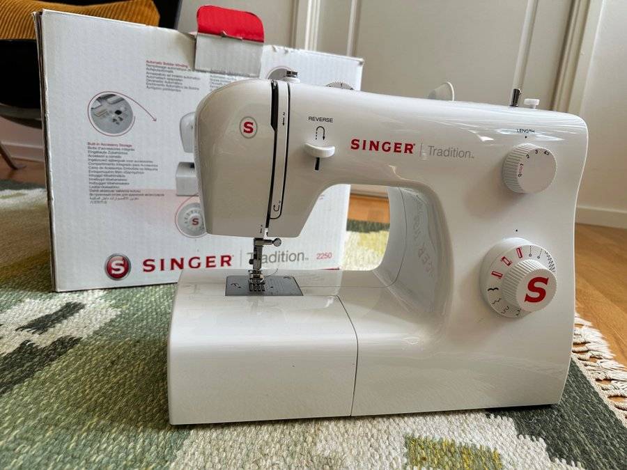 Singer Tradition 2250 symaskin