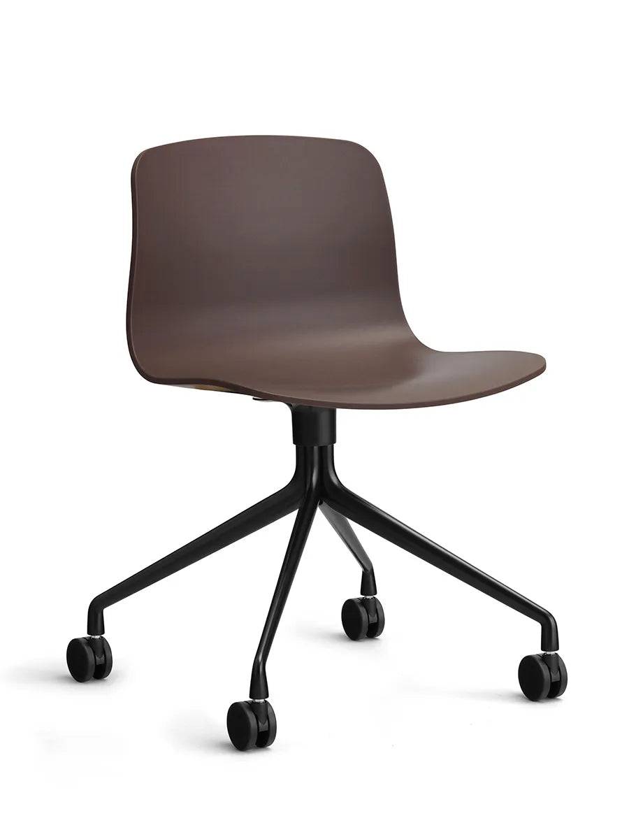 About a Chair AAC14 fra Hay Raisin / Sort pulverlakeret aluminum - Jacobsen Plus