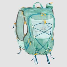 Ultimate Direction Adventure Vesta 6 Ice Blue - 16,5L Löparväst för damer inkl flaska - L - Grön