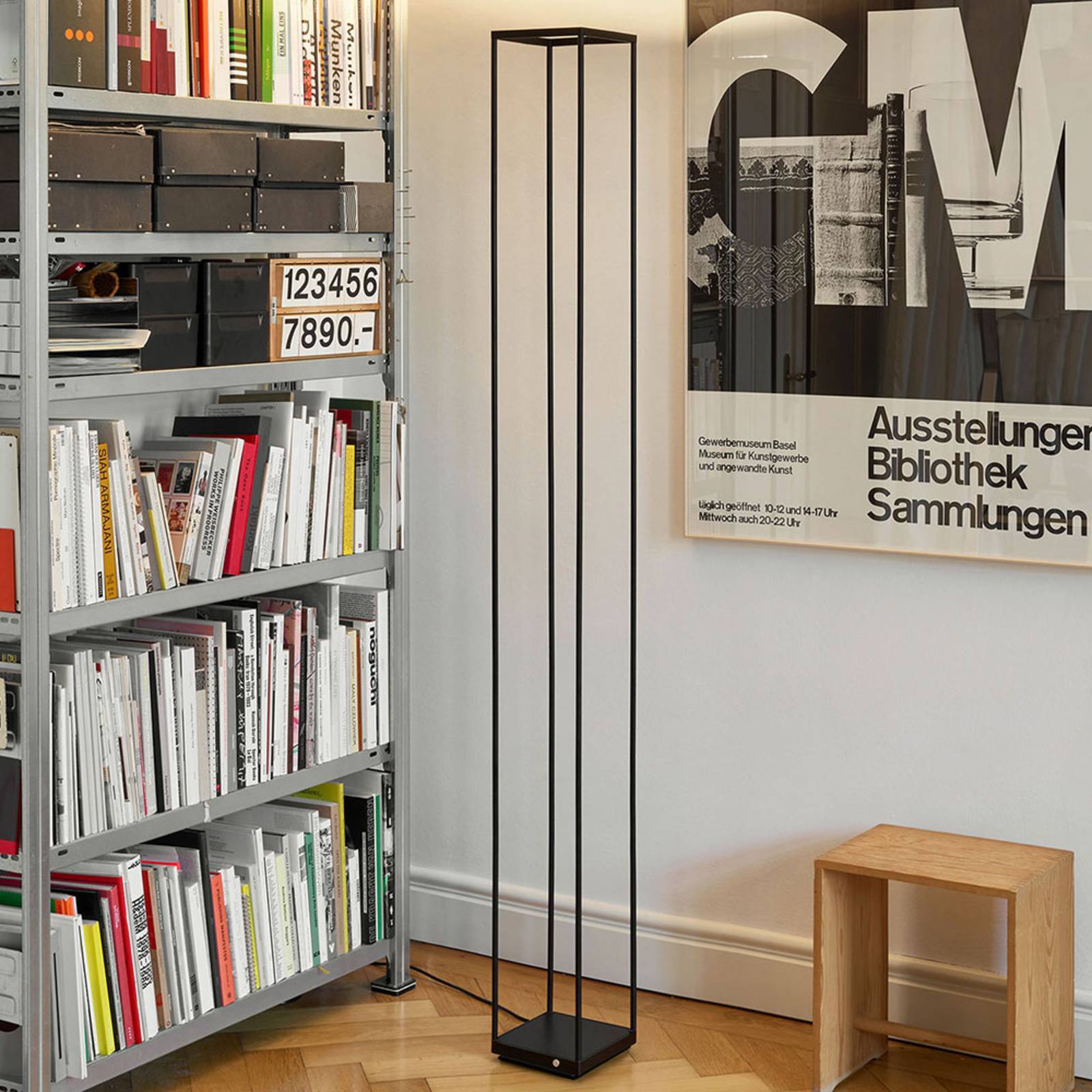 Serien Lighting LED golvlampa Reflex², dimbar, Svart, Vardagsrum / matsal, Aluminium / grå / zink, Design, LED-golvlampa