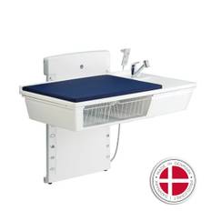Lavtgående puslebord m. sanitet