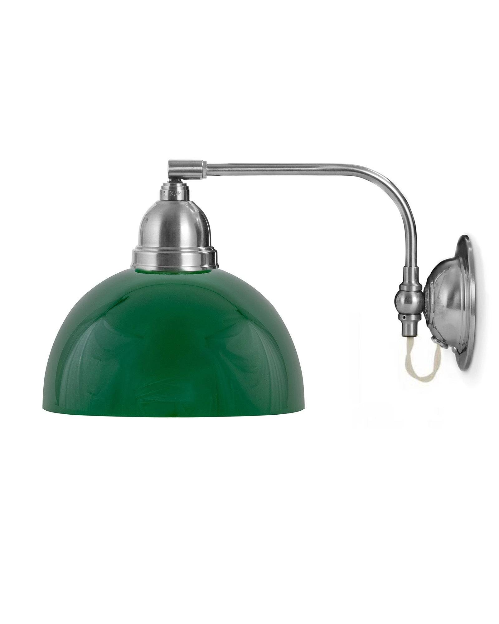 Vägglampa - Gripenberg nickel, grön halvsfär, vit