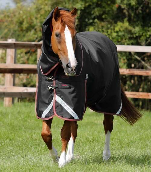 Premier Equine Titan 100g dækken med Snug-fit hals - Sort