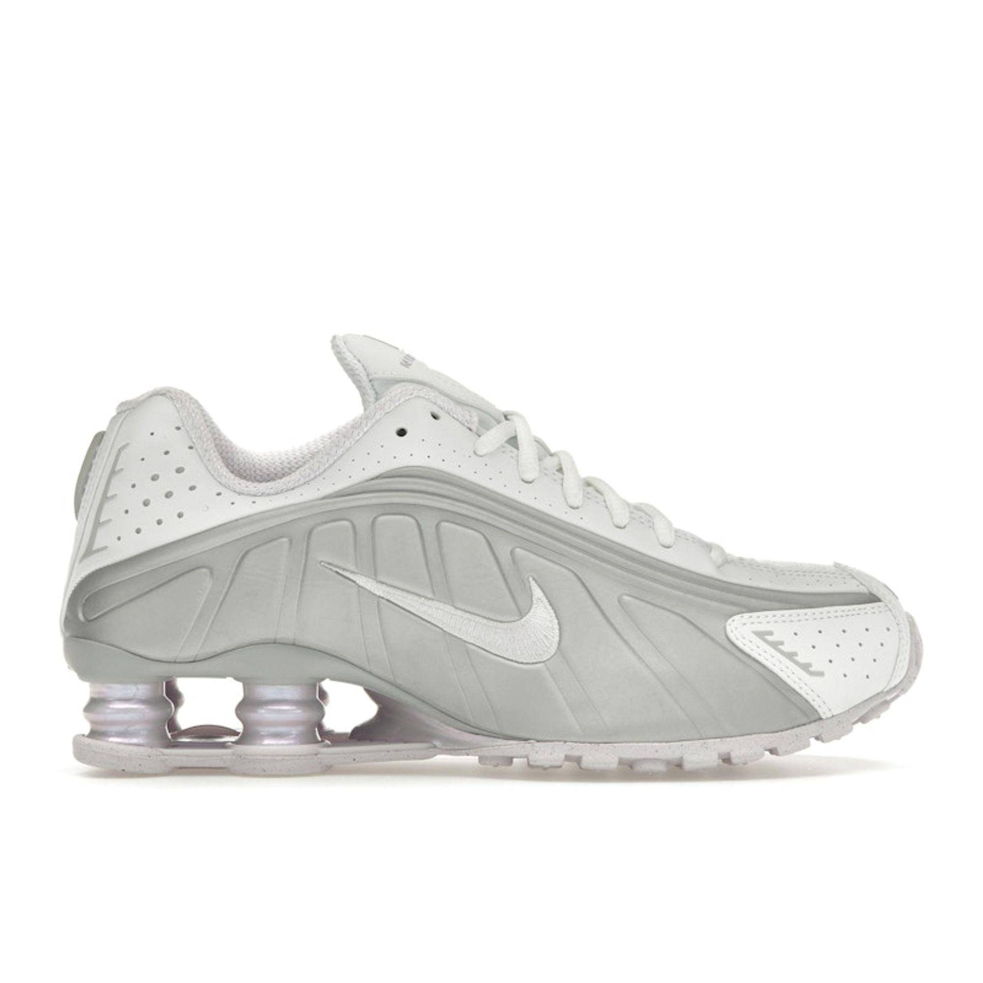 Nike Shox R4 Platinum Knappt Druva Dam Sneakers Silver Vit Metallic-Platinum HF5076-100 46