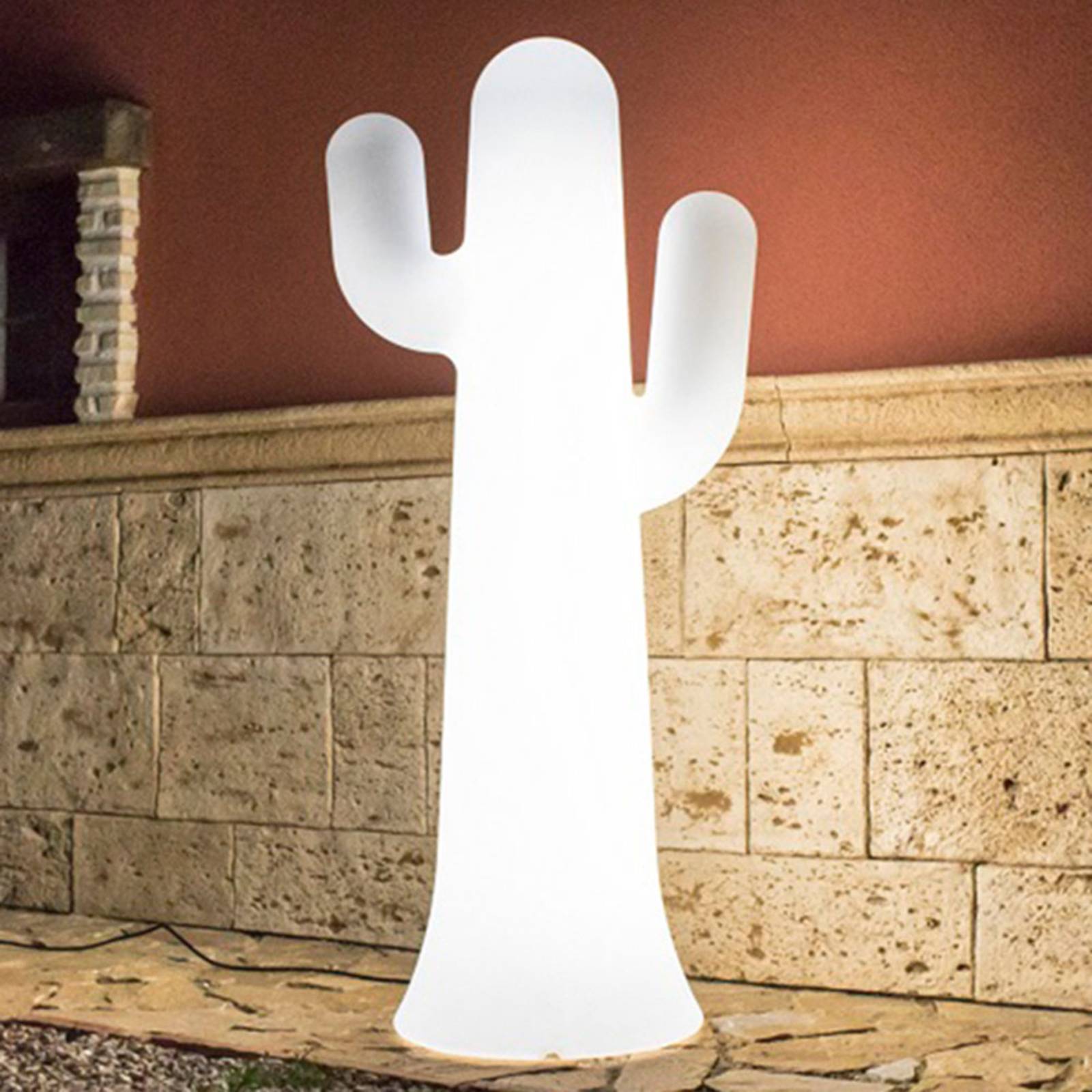 Newgarden Pancho LED-golvlampa vit med uppladdningsbart batteri Pancho, dimbar, Vitt / opal, Syntetmaterial, Modern
