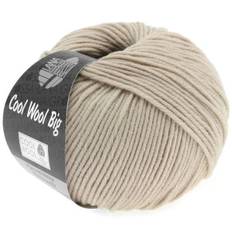 Lana Grossa Cool Wool Big 998 Lindgrøn Indhold:100% ren ny, ekstrafin merinould Vægt/Længde: 50 g = ca. 120 meter Anbefalede pinde: 3.50-4.00 mm Strikkefasthed: 10 x 10 cm = 19 m x 26 p Vask:Finvask 30º/ Tørres fladt.