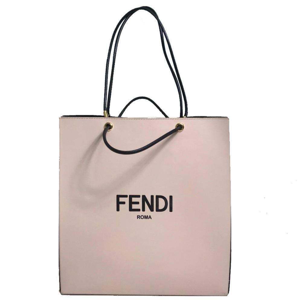 Fendi Vintage Fendi Tote W 33cm x H 34.5cm x D 14cm - Totebags hos Magasin.