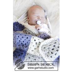 31-20 Baby Squares by DROPS Design DOWNLOAD OPSKRIFTEN HER Hæklet tæppe med ruder til baby. Arbejdet er hæklet i DROPS Nepal Pinde, fyldevat og tilbehør lægges i kurven separat. Se alle opskrifter fra DROPS her. .