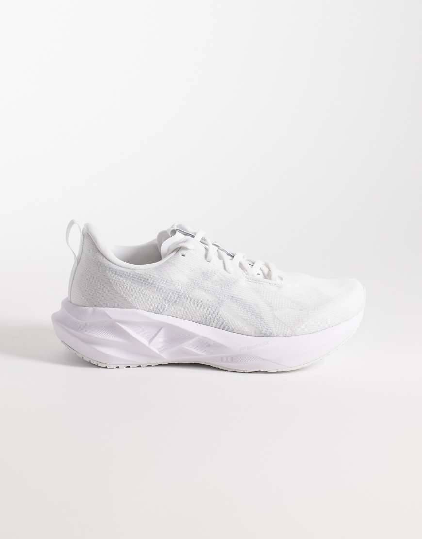 Asics - Novablast 5 - Hvide sneakers - 49