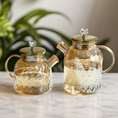 Borosilicate Heat Resistant Glass Pitcher Carafe Glass Water Pitcher Iced Tea Jug with Handle Stainless Steel Lid