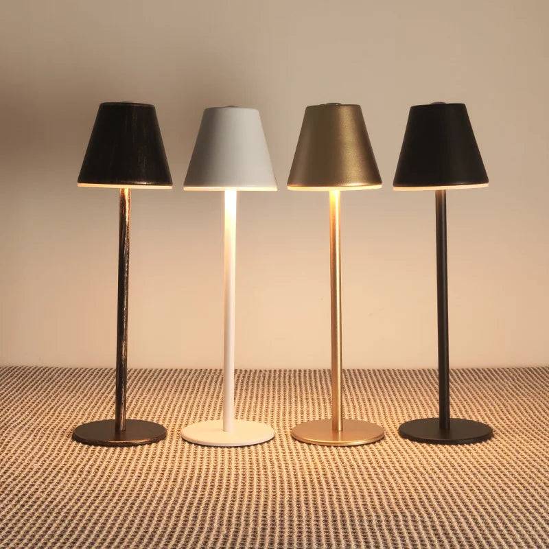 LumiFlex Trådlös Skrivbordslampa - Elegant Belysning med Uppladdningsbart Batteri - Vit