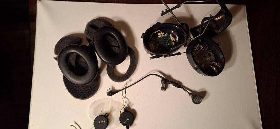 3M Peltor WS Lite-Com reservdelar PMR 446. Med Bluetooth kolla foto...