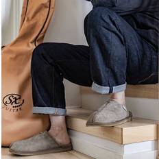 Tofflor Hugo i fårskinn, Sten, 43