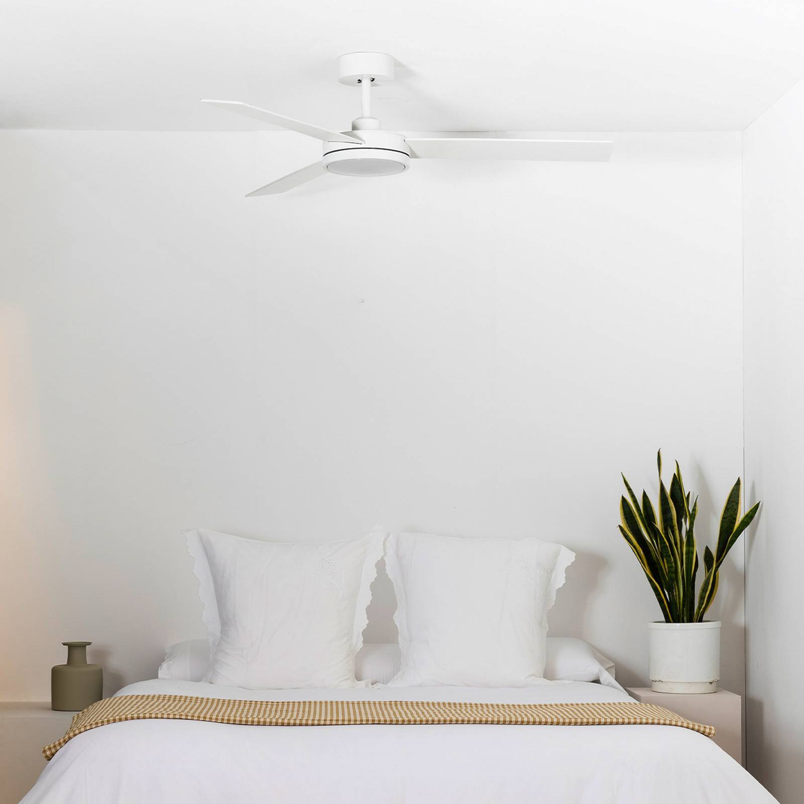 FARO BARCELONA Barth LED-takfläkt med belysning, vit, Vitt / opal, Vardagsrum / matsal, Trä, Modern