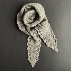 Scalloped Scarf - Dansk