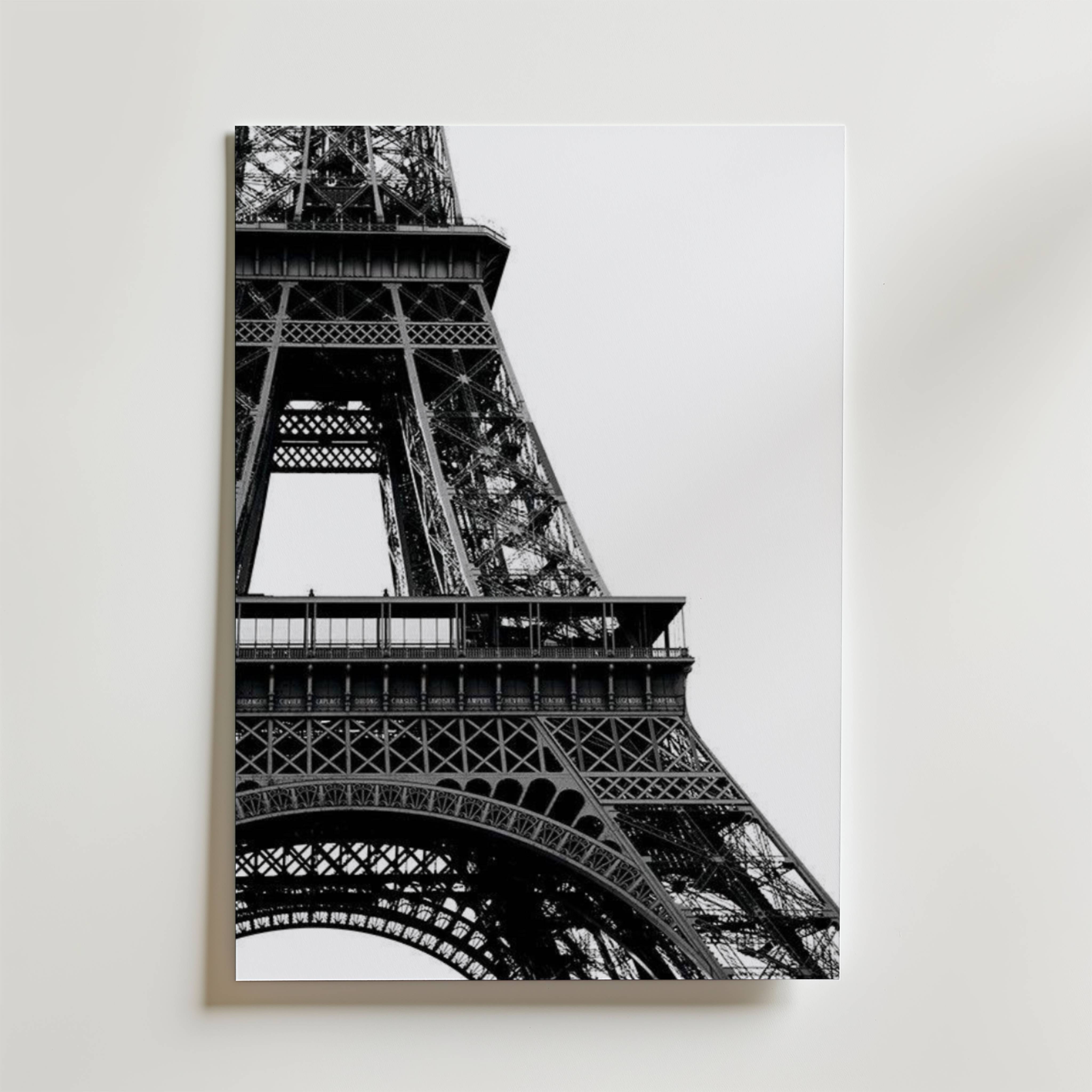 Eiffel Grace Poster - Fine Art Poster 13x18 cm