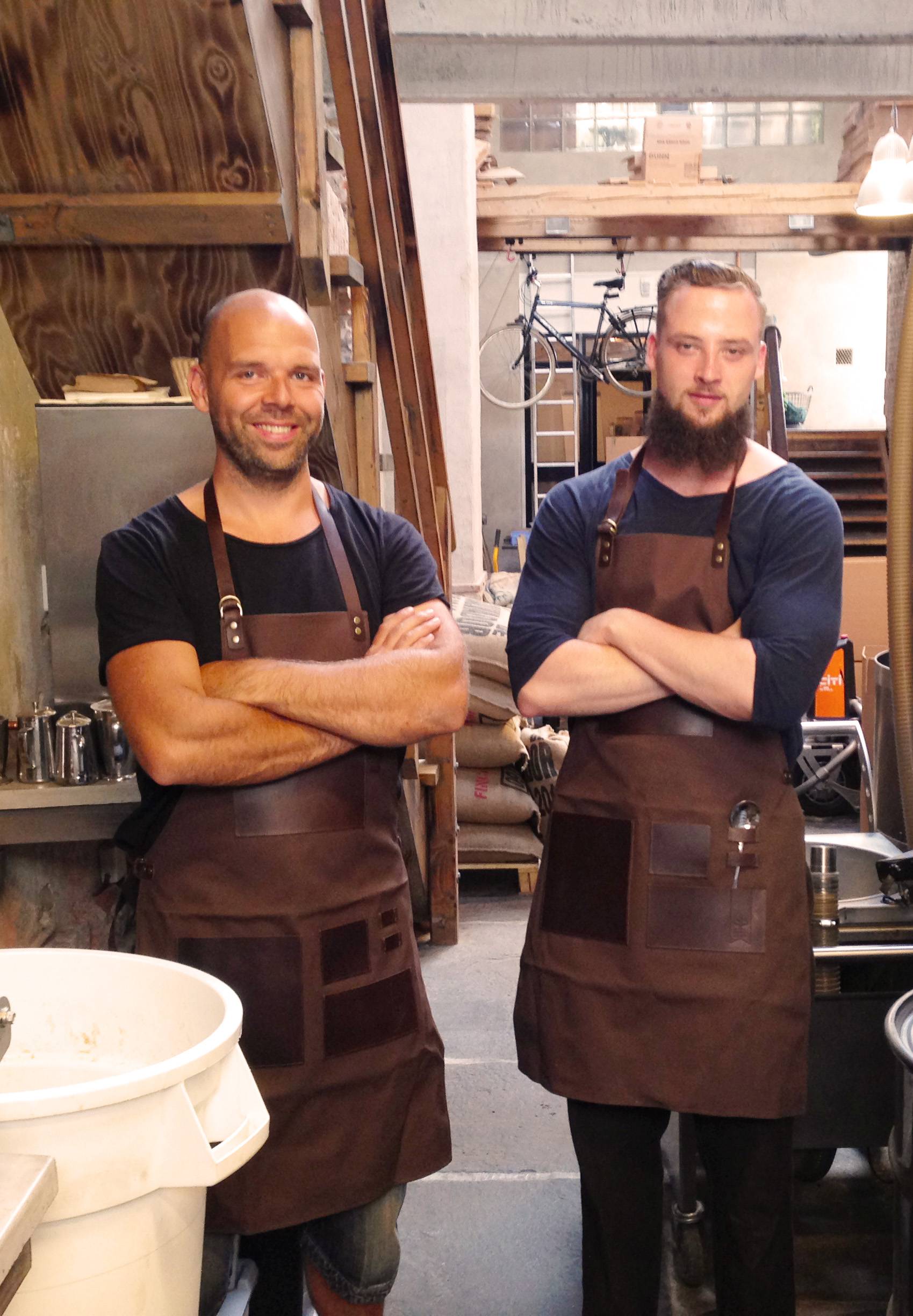 Espresso Gear - Gastronomi Apron Brown - förkläde i hög kvalitet - vaxad brun canvas och läder