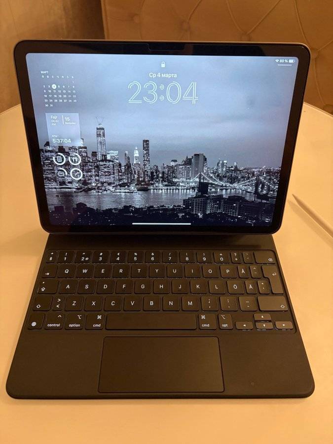 iPad Air 6 gen M2 (2024) 11 tum + Magic Keyboard Air