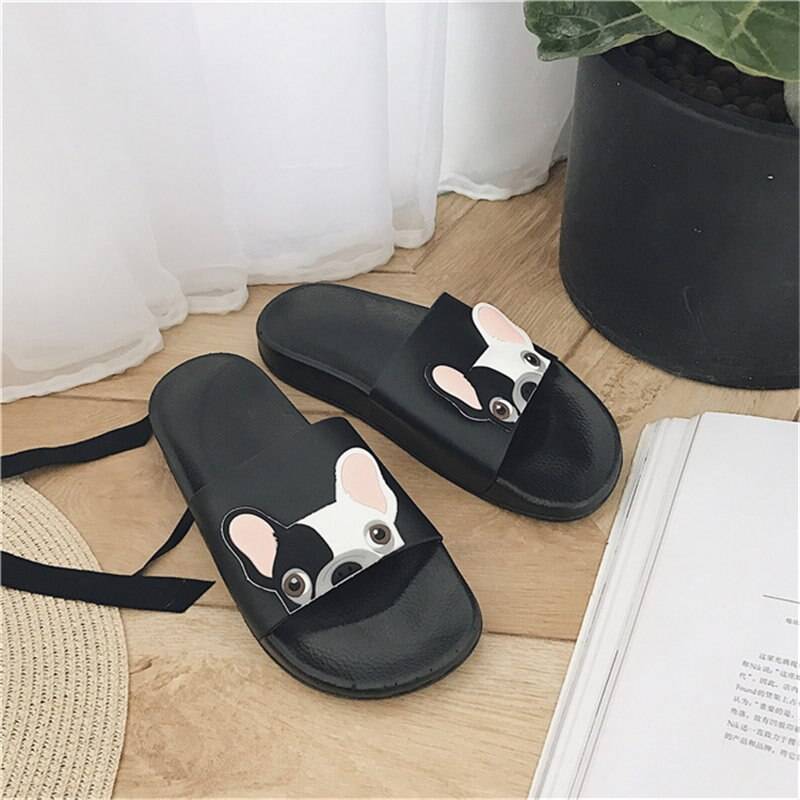 Kvinnor sommar tofflor söt hund rutschkana sandaler strandrutschbanor kvinna inomhus tofflor zapatillas de mujer kapcie badrumsflip flops - Svart / 37