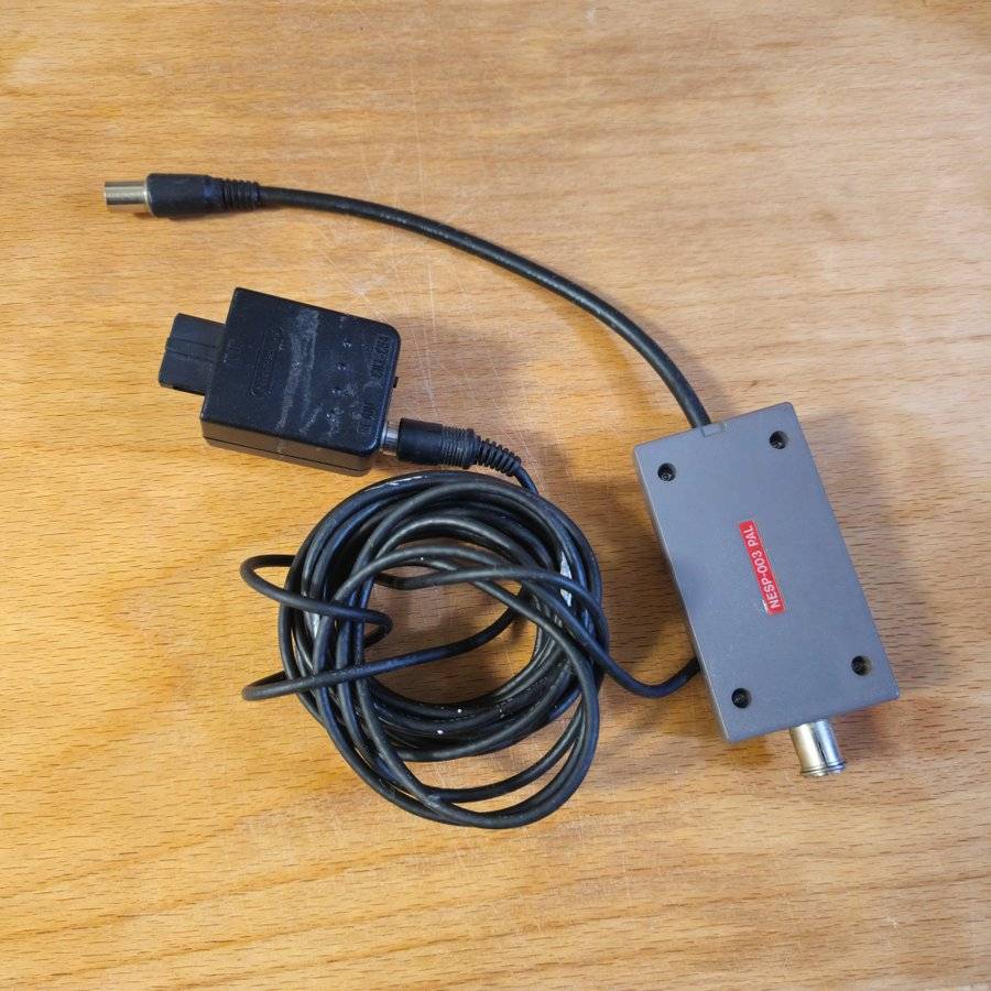 Nintendo NES RF Switch original
