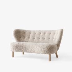 &Tradition Lille Petra VB2 Sofa Moonlight Sheepskin Oak Legs